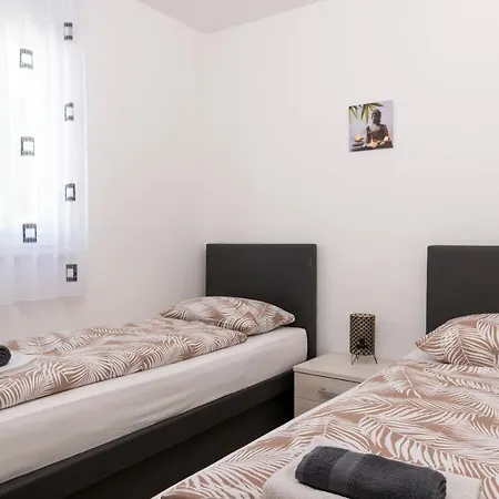 Apartment Dolce Vita App 3 Zambratija (Istria)